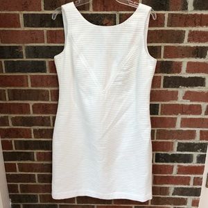 Women’s sleeveless sheath dress